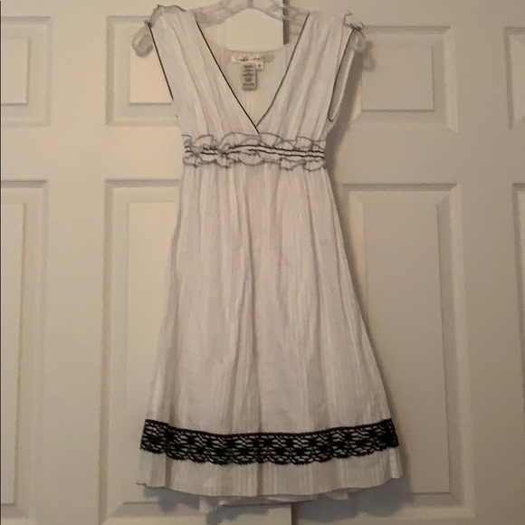 White Dress with Ruffles and Lace Detailing NWT - Picture 1 of 5